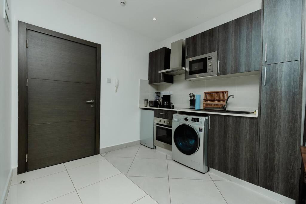 Enjoy Luxury Studio W/Pool @Embassy Gardens 아크라 외부 사진