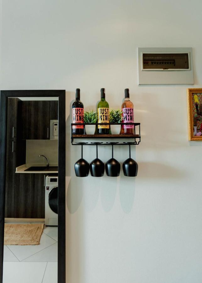 Enjoy Luxury Studio W/Pool @Embassy Gardens 아크라 외부 사진
